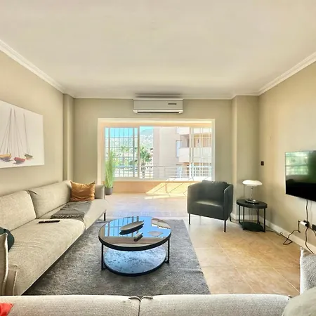 Beautiful 3 Bedrooms Albir Apartment